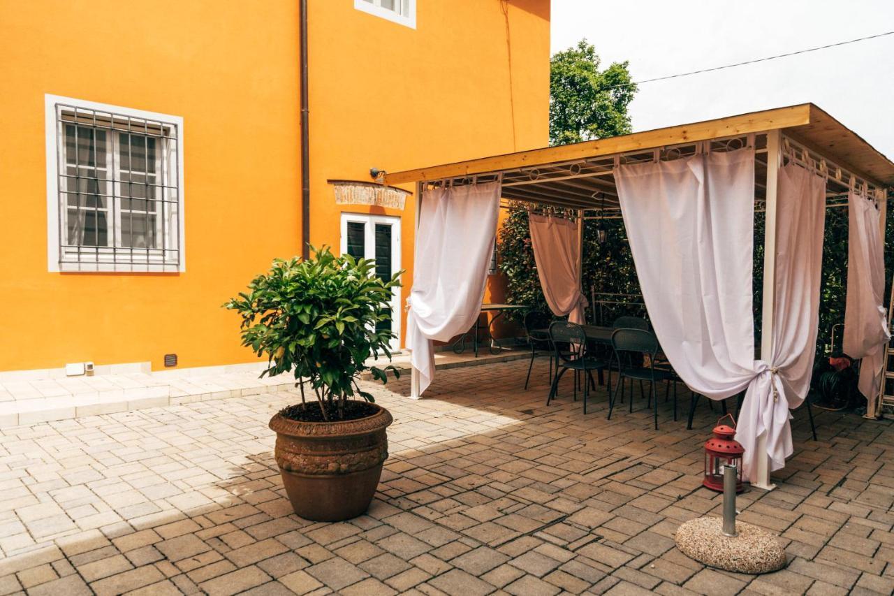 Tenuta San Giovanni Lucca - Borgo Del Locumone Exterior foto